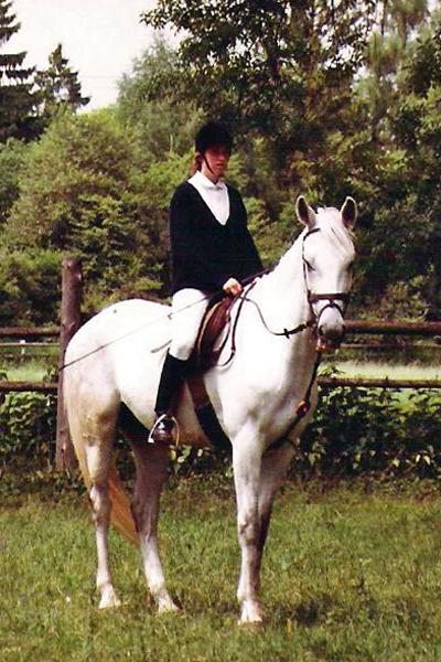 Fedia bei der Reitabzeichenprüfung mit Heidi Lankes